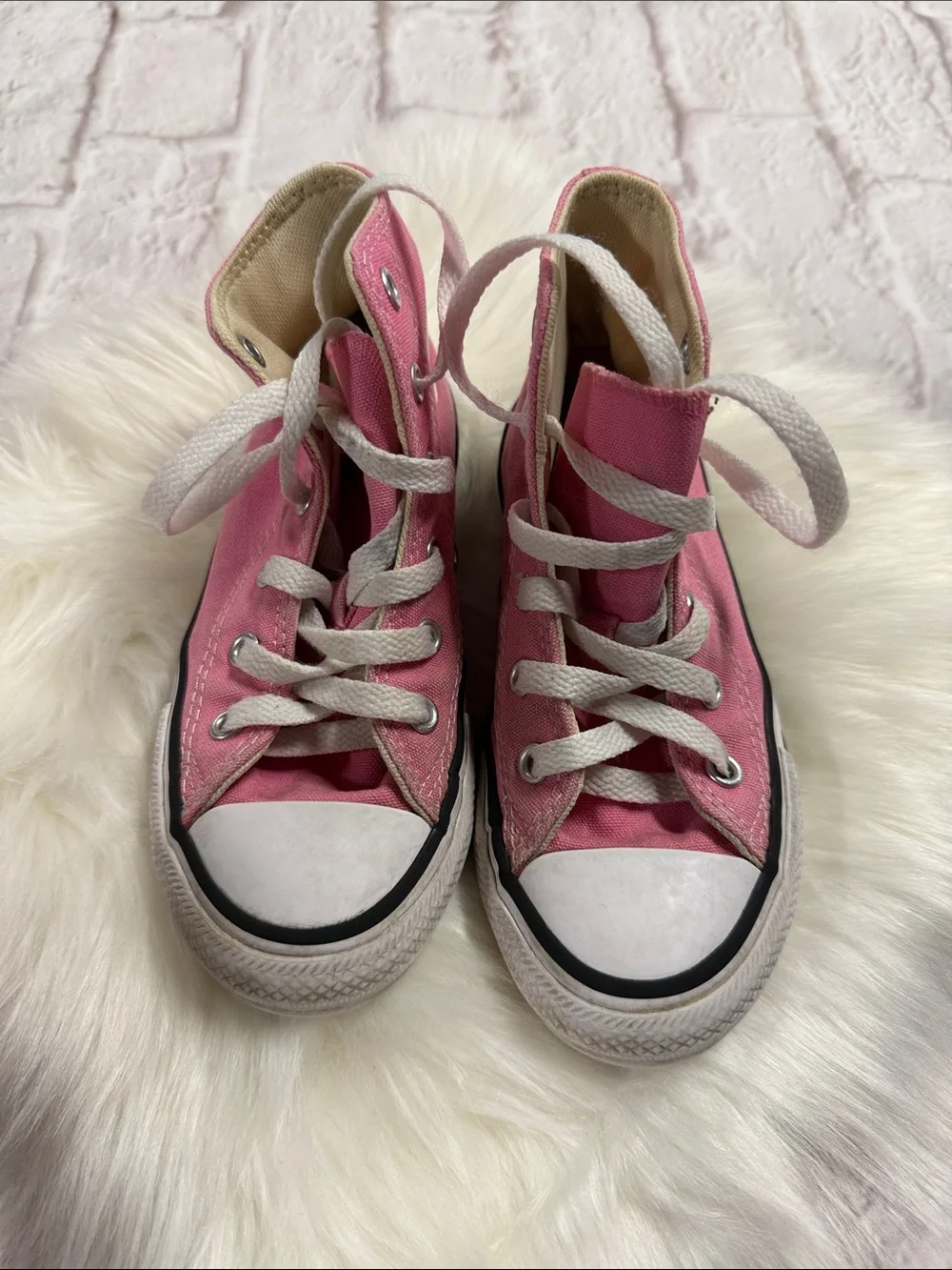 Converse Chuck Taylor Pink High-Top Kids Sneakers